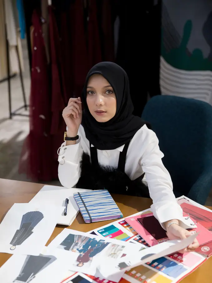 Jenahara Hadirkan Desain Modest Wear Bernafaskan Edgy di Fimela Fest 2018