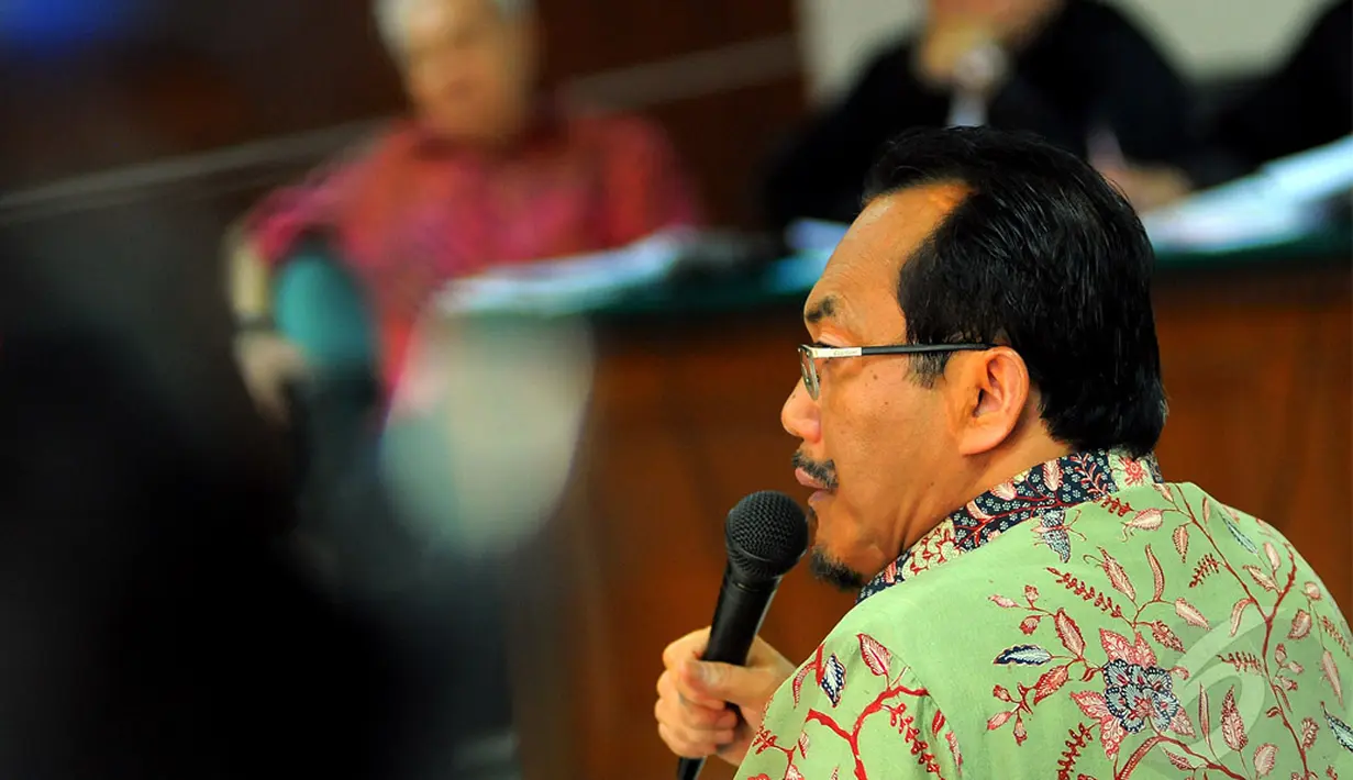  Selain duit terkait proyek revitalisasi Sistem Komunikasi Radio Terpadu (SKRT) di Kementerian Kehutanan, Suswono menerima duit terkait proyek di Tanjung Api-Api Banyuasin, Sumsel, Jakarta, Rabu (4/6/2014) (Liputan6.com/Faisal R Syam).