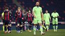 Pemain Lazio, Vedat Muriqi, tampak lesu usai ditaklukkan Bologna pada laga Liga Italia di Stadion Renato Dall’Ara, Minggu (28/2/2021). Lazio takluk dengan skor 2-0. (Massimo Paolone/LaPresse via AP)