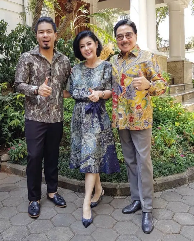 5 Potret kebersamaan Hotma Sitompul dan Bams Eks Samsons