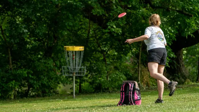 Ilustrasi Frisbee