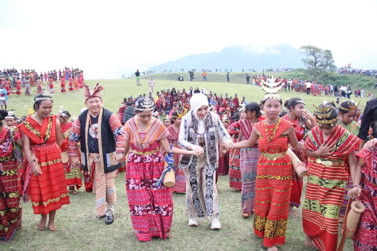 Buka Festival Fulan Fehan 2026, Mendagri Terpukau Tarian Persahabatan Indonesia dan Timor-Leste