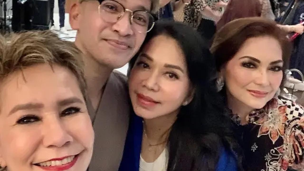 6 Potret Desy Ratnasari Halalbihalal Bareng Artis Lawas, Ruben Onsu Ikut Hadir