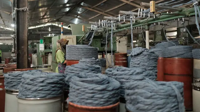 Dari Pakaian Bekas Jadi Tas Sekolah Ramah Lingkungan, Solusi Kreatif Kurangi Limbah Tekstil