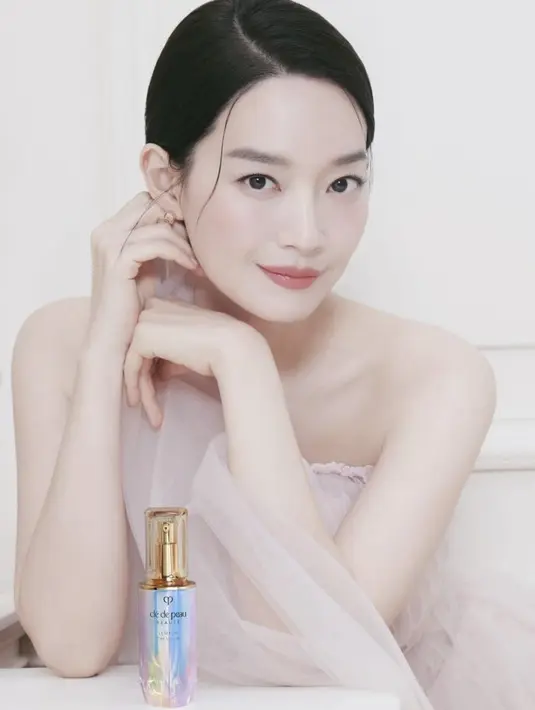 <p>Persona dan penampilannya yang sukses bintangi sejumlah drama Korea berhasil menghipnotis dunia. [Foto: Cle de Peau Beaute.dok]</p>