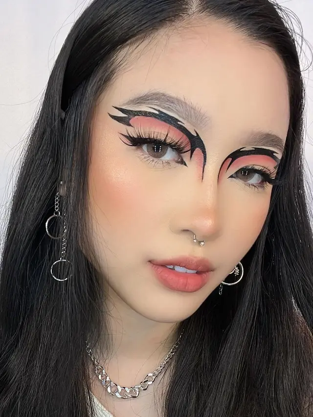 5 Insiprasi Riasan Eye Makeup untuk Nonton Konser Beauty