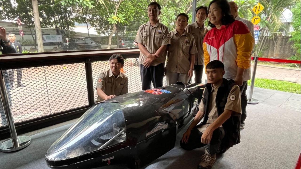 Saat ini, teknologi telah diterapkan dalam berbagai hal. Kami telah menciptakan sepeda motor hidrogen dan sepeda motor listrik. Saat ini, kami sedang mengembangkan Gokart listrik dan Electric Shuttle Bus untuk memfasilitasi mobilitas mahasiswa di kampus k