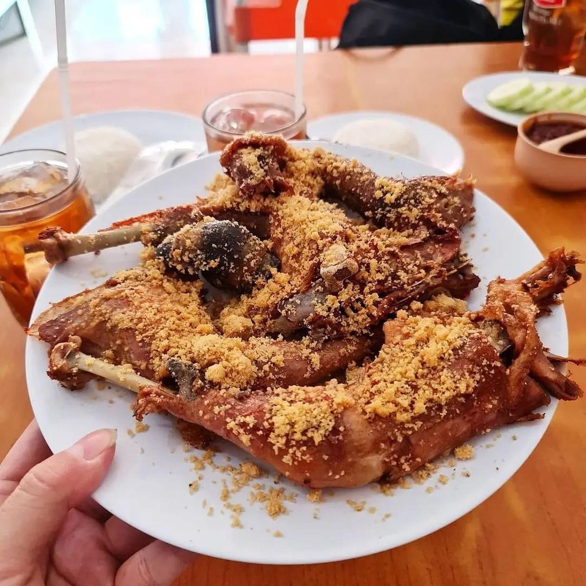 Ayam goreng Widuran Solo