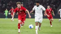 Penyerang Timnas Indonesia, Ole Romeny, berhasil mencetak gol saat timnya bersua Oman pada FIFA Matchday di Stadion Utama Gelora Bung Karno, Jakarta, Jumat (05/06/2026) malam WIB. (Bola.com/Abdul Aziz)