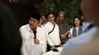 Senyum haru Titiek Soeharto tatap Prabowo usai dinyatakan menang Pilpres 2024. (dok. Instagram @prabowo/https://www.instagram.com/p/C4vycHCyZKz/)