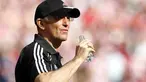 Gaya manajer Stoke City Tony Pulis sebelum kick-off semifinal FA Cup melawan Bolton Wanderers di Wembley Stadium, London, 17 April 2011. AFP PHOTO / IAN KINGTON