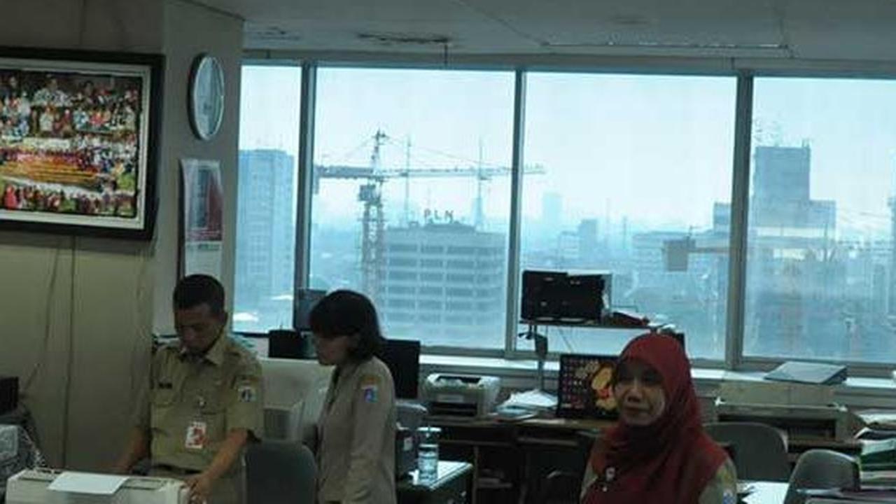 Dasar hukumnya Undang-Undang Nomor 5 tahun 2014 tentang ASN. Aturan itu diterapkan setelah terbitnya surat keputusan bersama atau SKB tentang netralitas ASN.<br>