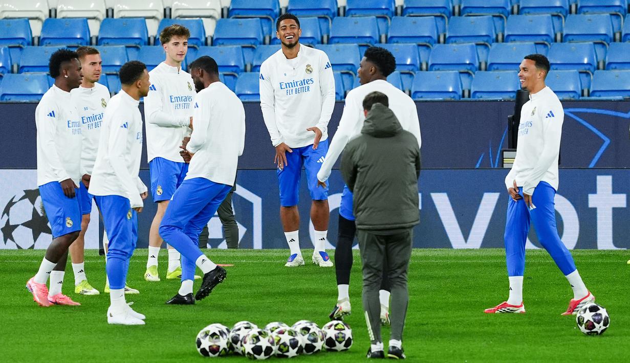 Los Blancos memiliki modal berharga setelah berhasil memetik kemenangan 3-0 pada leg pertama (11/03). (AP Photo/PA/Martin Rickett)