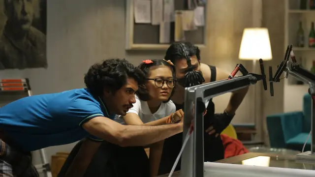 Adegan Benyamin Biang Kerok. (Foto: Dok. Falcon Pictures)