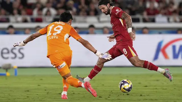 Yokohama F Marinos vs Liverpool
