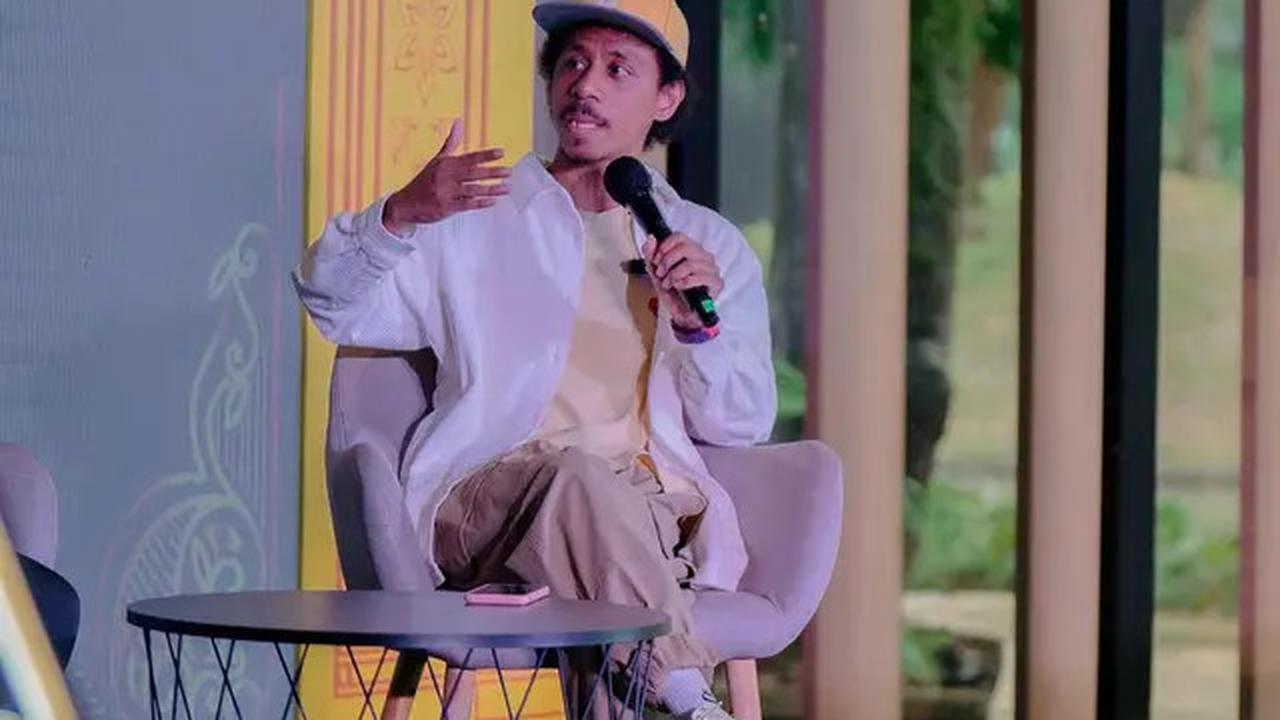 6 Fakta Film Komang: Berburu Pemeran Utama, Raim Laode Puas Dapat Kiesha Alvaro dan Aurora Ribero