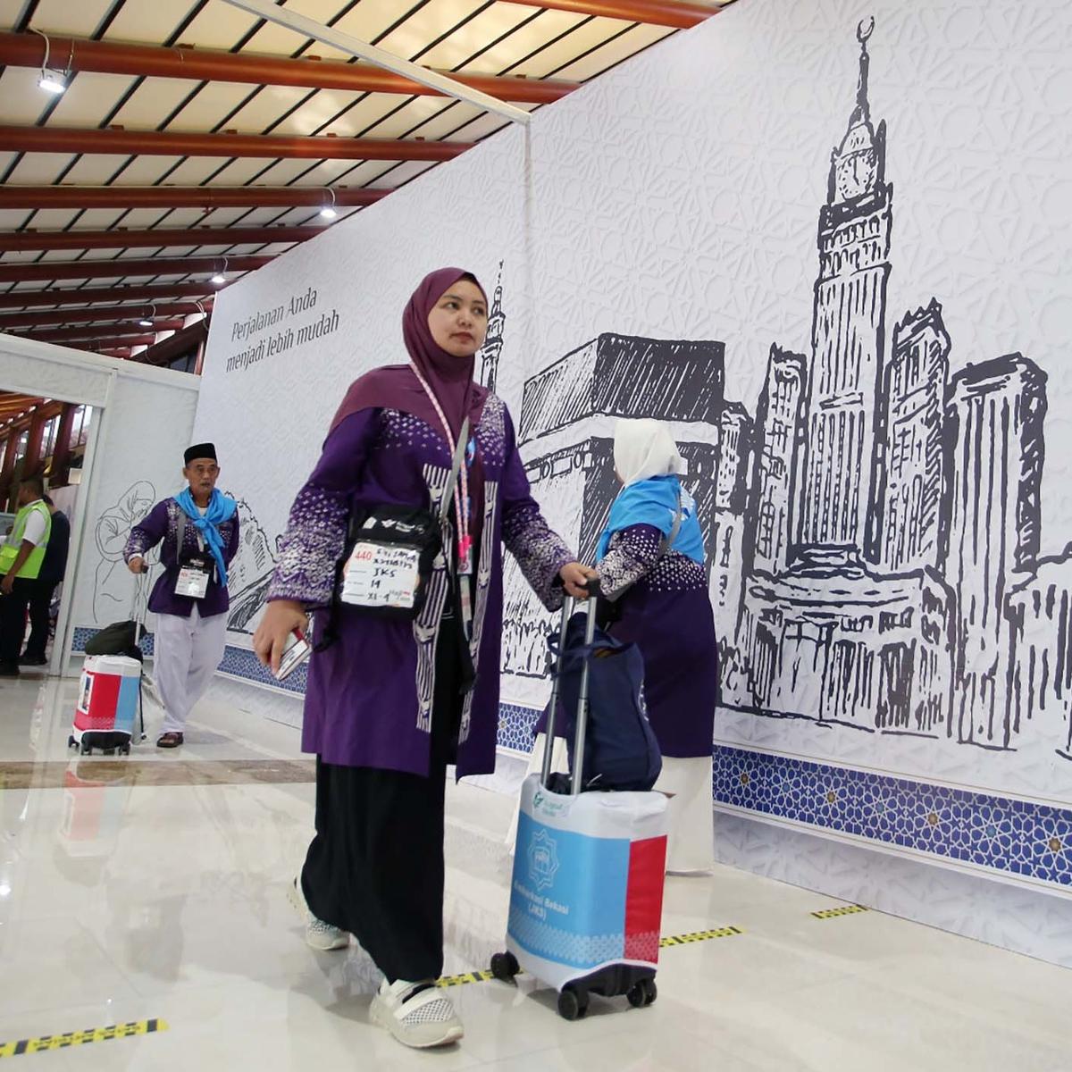 FOTO: Melihat Keberangkatan Jemaah Haji dari Terminal Khusus Haji Bandara Soekarno-Hatta