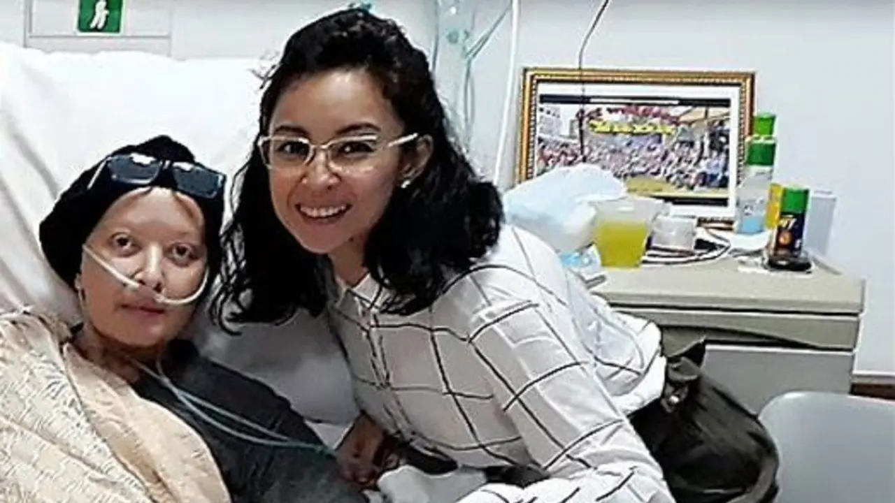 [Bintang] Putri Patricia dan Yana Zein