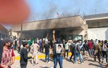 Pakistan Memanas Usai Kematian Ayatollah Khamenei, Massa Pro-Iran Terobos Konsulat AS di Karachi hingga Sembilan Tewas
