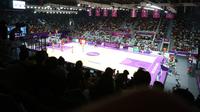 Istora Senayan telah berubah menjadi tempat menyelenggarakan venue basket 5x5, yang sebelumnya diperuntukan untuk bulutangkis Asian Games 2018 (Bola.com/Muhammad Ivan Rida)