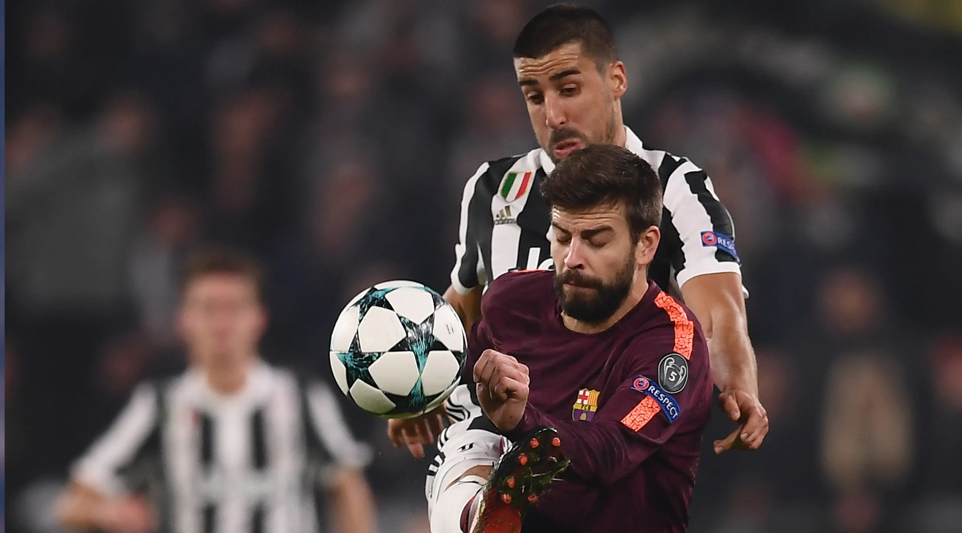 Sami Khedira membela Juventus di Liga Champions. (Filippo MONTEFORTE / AFP)