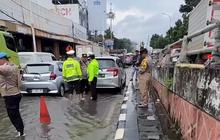 Viral Pengendara Mobil Meninggal di Tengah Kemacetan Jelambar Jakbar, Ini Kata Polisi