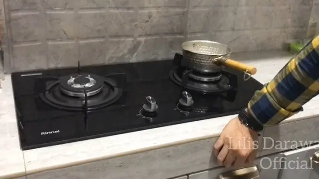 Foto-foto Dapur Rumah Putri Isnari yang Tak Lama Lagi Akan Menikah, Minimalis Tapi Mewah
