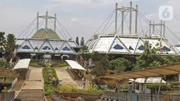 Suasana sepi Museum Transportasi di Taman Mini Indonesia Indah (TMII), Jakarta, Rabu (14/10/2020). TMII membuka kembali tempat wisatanya saat Pemerintah Provinsi DKI sudah memberlakukan pembatasan sosial berskala besar (PSBB) transisi. (Liputan6.com/Herman Zakharia)