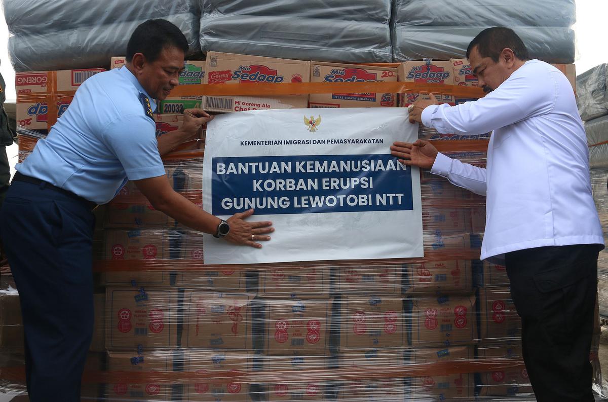 Menteri Imipas kirimkan bantuan untuk korban erupsi Gunung Lewotobi Laki-Laki