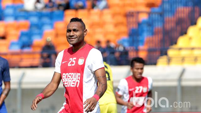 Titus Bonai, PSM Makassar, Bola.com