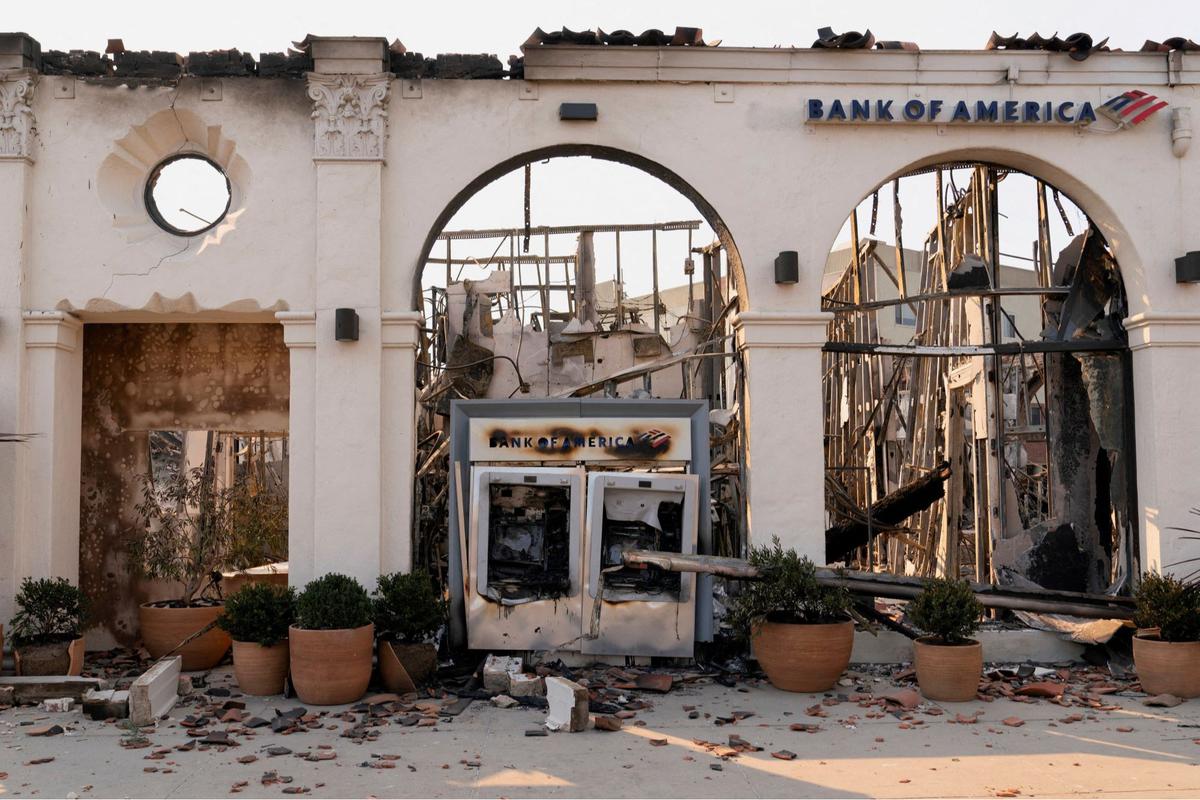 Los Angeles luluh lantak bak medan perang akibat kebakaran dahsyat