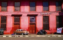 Toko Merah, Bangunan Bersejarah era VOC Penuh Kesan Mistis Kini Jadi Cafe Estetik di Jakarta