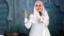 “Hari ini aku ada acara bintang.com lagi membicarakan hijab dan beauty. Ada beberapa web blogger lainnya juhga, yang datang blogger-blogger dan teman-teman hijaber juga," papar Annisa. (Nurwahyunan/Bintang.com)