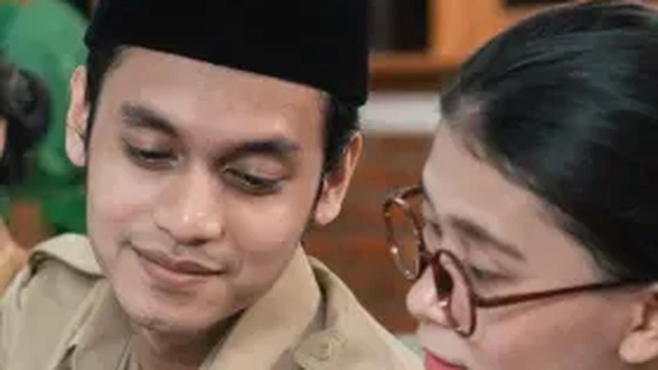Ketentuan lainnya, pendaftar merupakan eks tenaga honorer Kategori II (THK-II) yang terdaftar dalam pangkalan data (database) Badan Kepegawaian Negara (BKN).