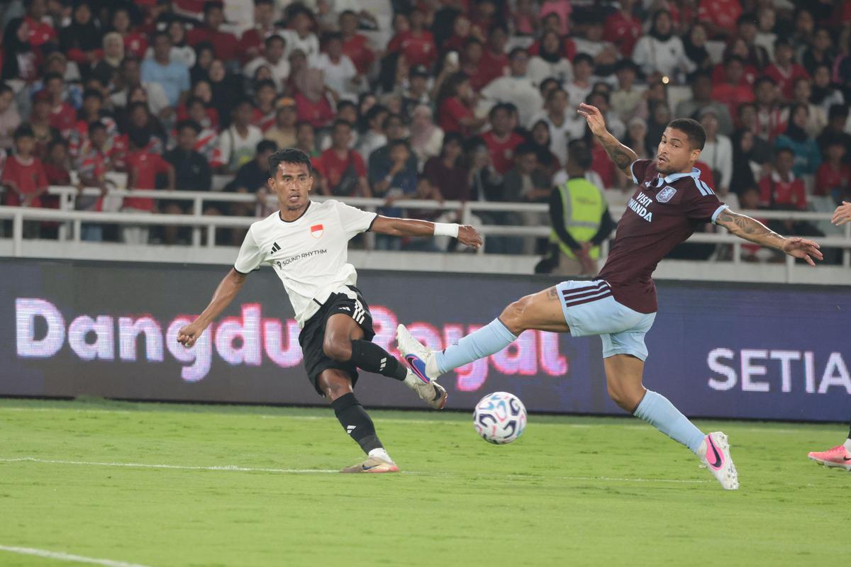 Aston Villa Tundukkan Indonesia All Stars