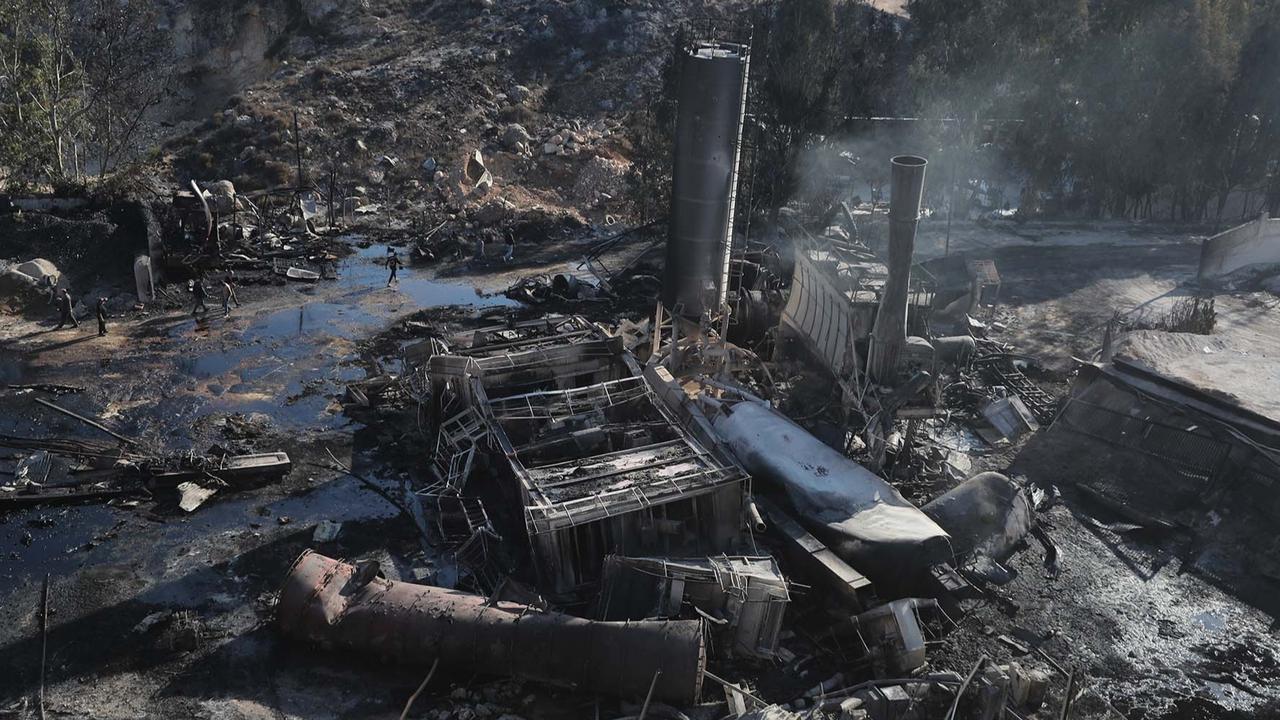 FOTO: Kebakaran Besar Usai Serangan Udara Israel, Lebanon Tuding Pelanggaran Gencatan Senjata