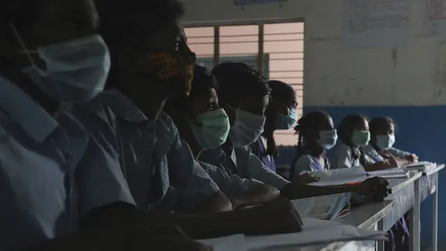 Lucunya Masker ala Siswa India untuk Cegah Corona