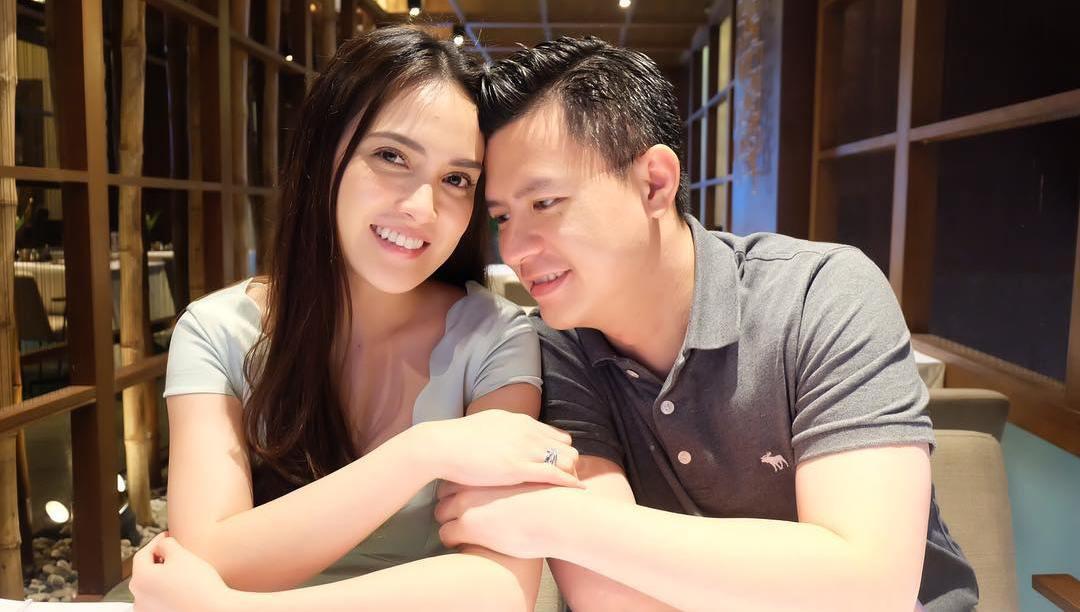 Ciuman dengan Samuel Rizal, Shandy Aulia Tak Izin Suami ...