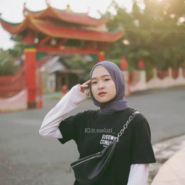 Disebut Mirip Nissa Sabyan, Ini 6 Potret Melati Wanita yang Viral di TikTok