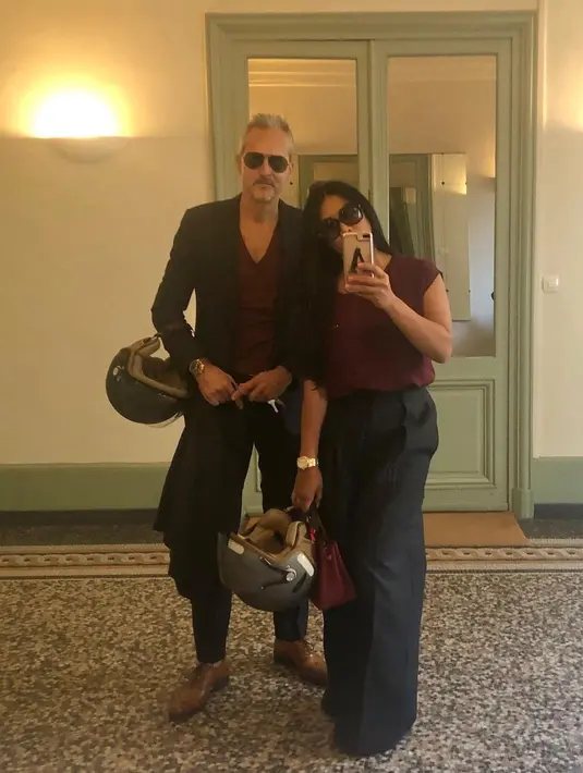 Kini Anggun C. Sasmi berada di Perancis bersama keluarga kecilnya. Seperti di Indonesia, ia pun sekeluarga masih harus mawas diri dari pandemi Covid-19 yang tengah melanda. (Instagram/anggun_cipta)