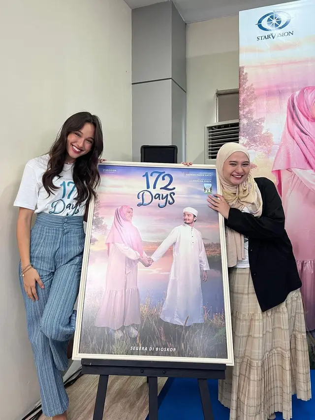 6 Potret Akrab Yasmin Napper dan Nadzira Shafa, Puji Alur Cerita Film 172 Days