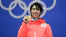 Yuzuru pernah meraih medali emas pada ajang Olimpiade sebanyak dua kali, yaitu saat Olimpiade Musim Dingin Sochi 2014 dan Olimpiade Pyongyang 2018. (AFP/Javier Soriano)