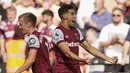 Tiga gol West Ham dicetak oleh Nayef Aguerd (7'),  Michail Antonio (53') dan Lucas Paqueta (90+5) lewat titik penalti. (AP Photo/Alberto Pezzali)