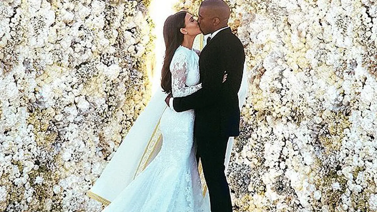 Yang Bisa Ditiru Selebriti Kita dari Kim Kardashian
