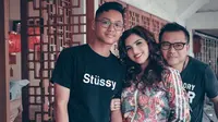Azriel Hermansyah bersama Anang dan Ashanty [foto: instagram]