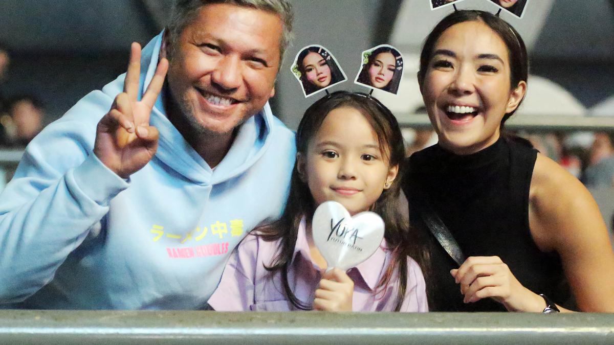 Gempita Dapat HP Pertama di Ultah ke-10, Langsung Nangis Peluk Orangtuanya
