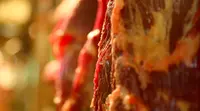Daging sapi yang sudah dibersihkan dari tulang di Pasar Mester (Balgoraszky Aristides Marbun)