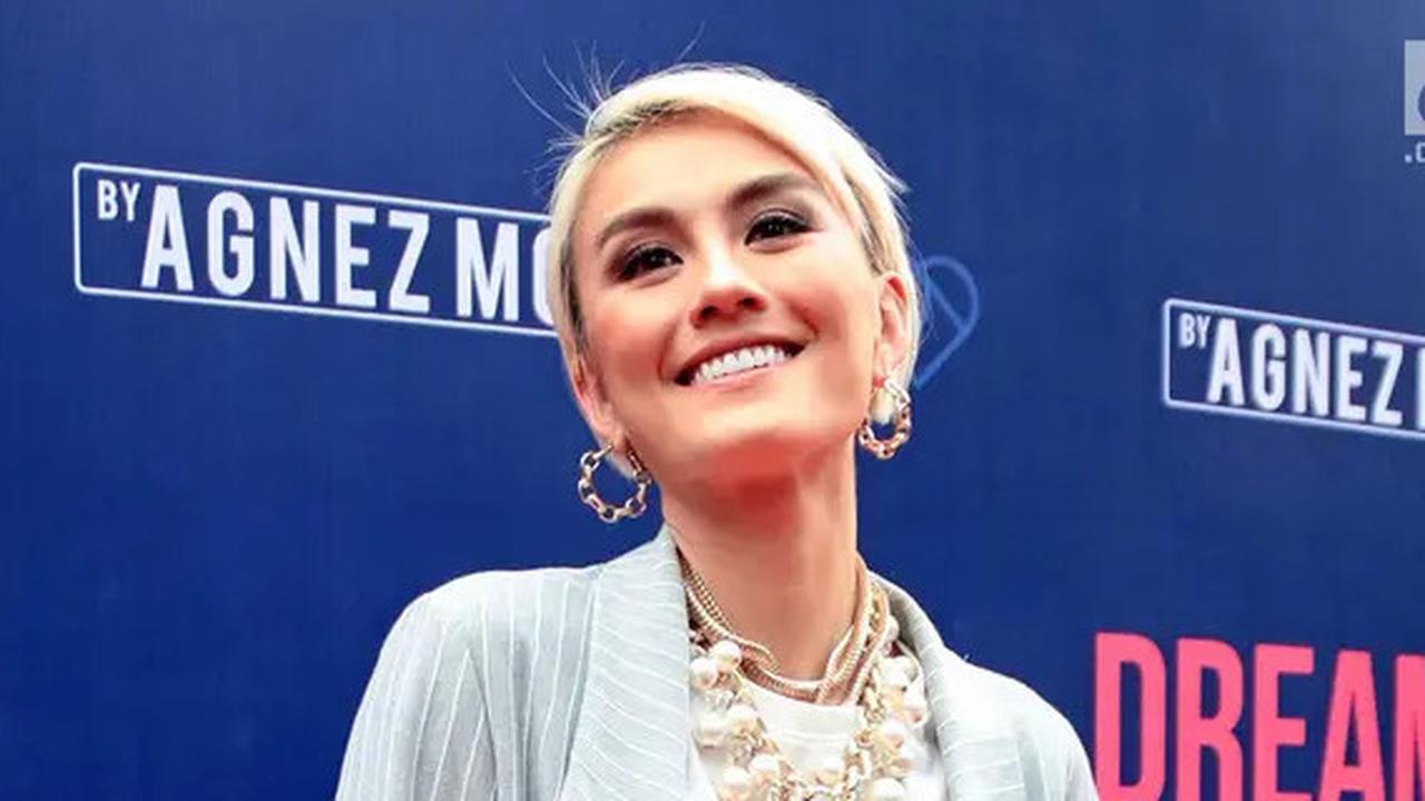 Agnez Mo Akhirnya Buka Suara Usai Didenda Rp1,5 Miliar Gara-Gara Lagu 'Bilang Saja