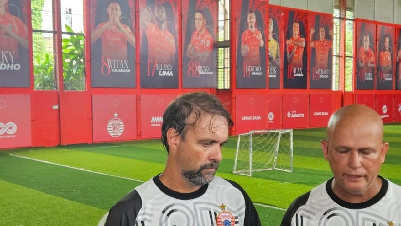 Meski Panas Terik, Ini Alasan Unik Mauricio Souza Tetap Agendakan Latihan Persija Pagi Hari