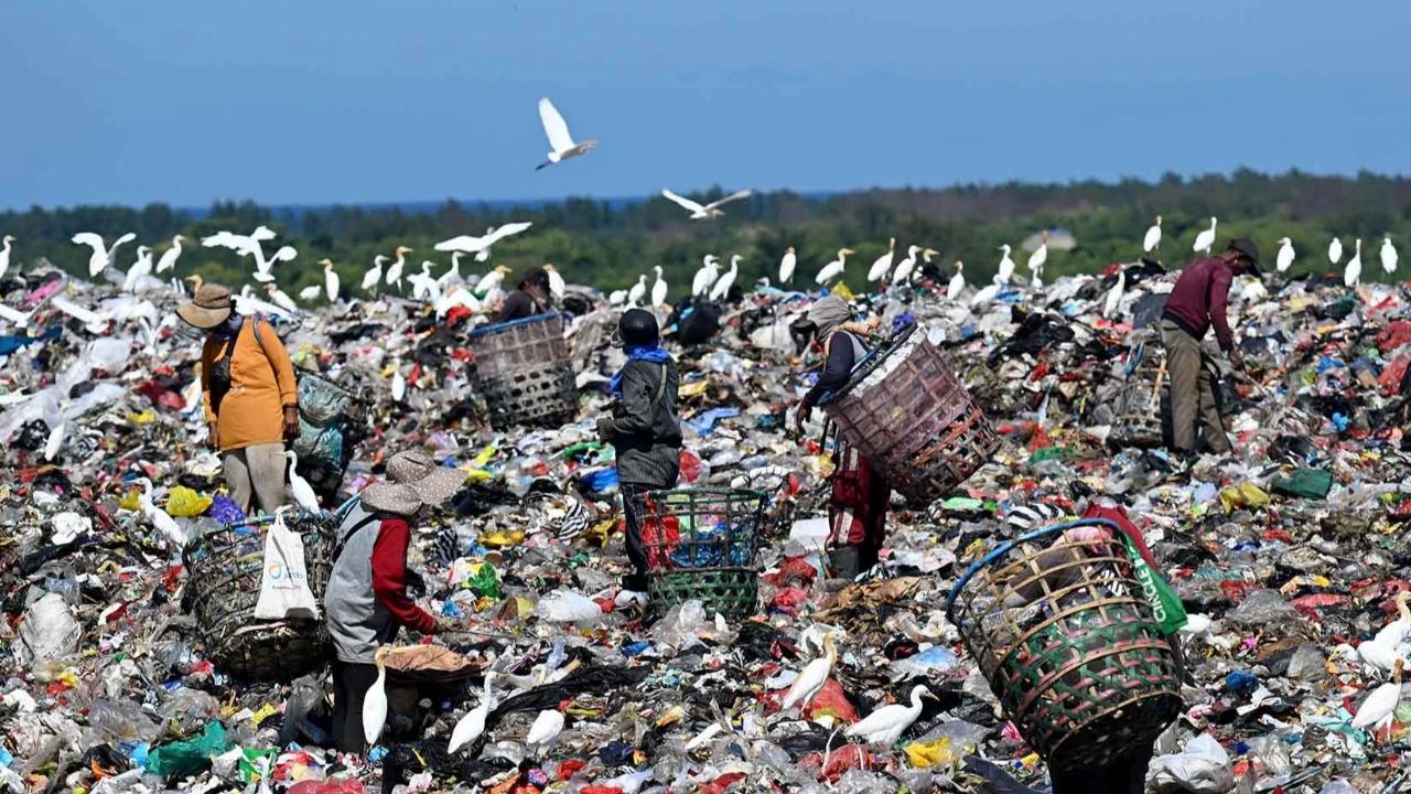 FOTO: TPA Suwung Kembali Dibuka Sementara